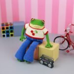 Disco style bell bottoms 70s clothing for the frog, crochet outfit pattern - Image 4