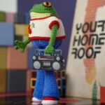 Disco style bell bottoms 70s clothing for the frog, crochet outfit pattern - Image 5