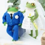Wedding clothes for the frogs, PDF crochet pattern, outfit for the frog, frog clothing - Image 8