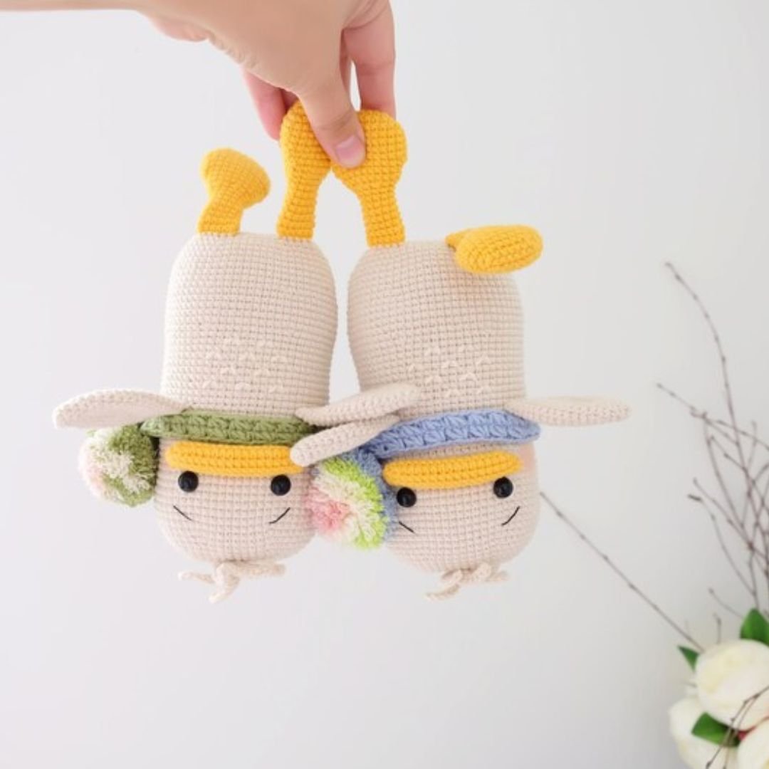 8 Crochet little duck, amigurumi bird crochet pattern, lovely duckling Easter decor - Image 1
