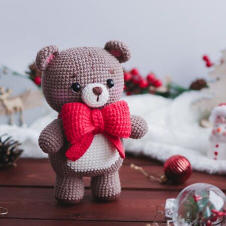 Christmas teddy bear with red bow tie, amigurumi pattern, PDF tutorial